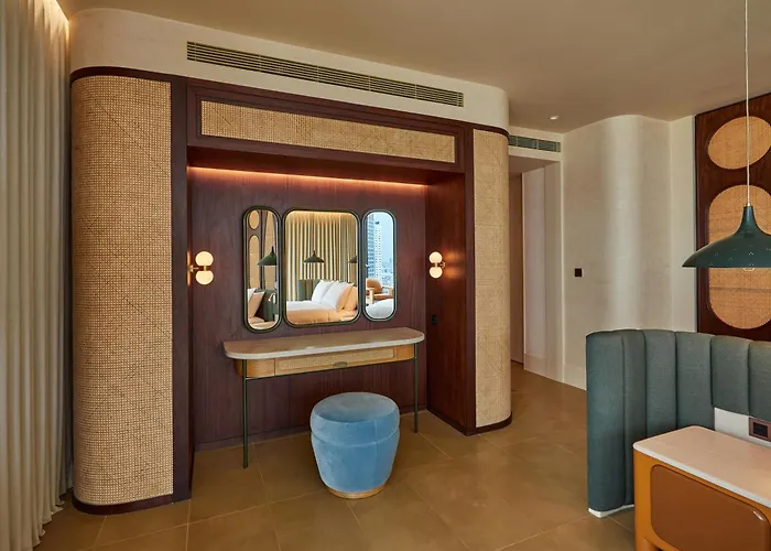The Standard, Mahanakhon Hotel 5*